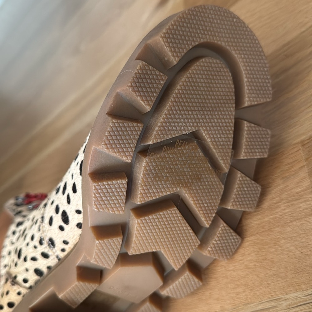 Dolce Vita Platform Boots - Picture 6 of 7